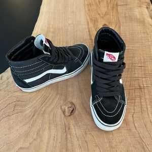 Vans Black & White High Tops Women’s size 5.5